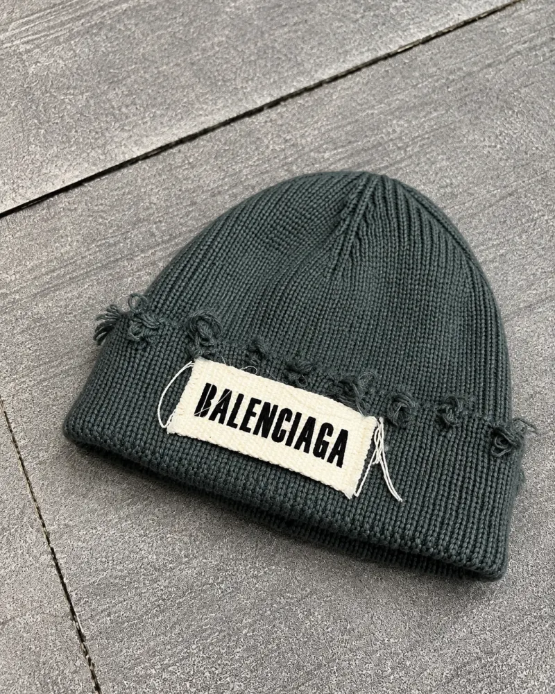 کلاه بافت لبه زاپ مارک دارBALENCIAGA کد820003 - تصویر 3