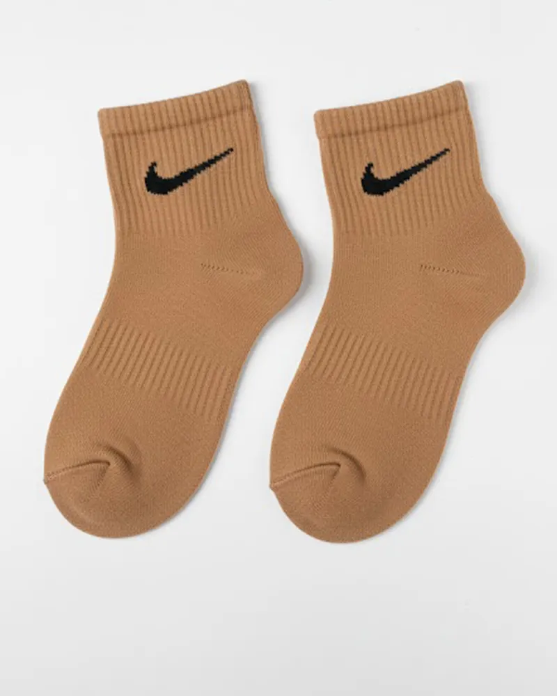 جوراب نیم ساق طرح Nike - تصویر 9